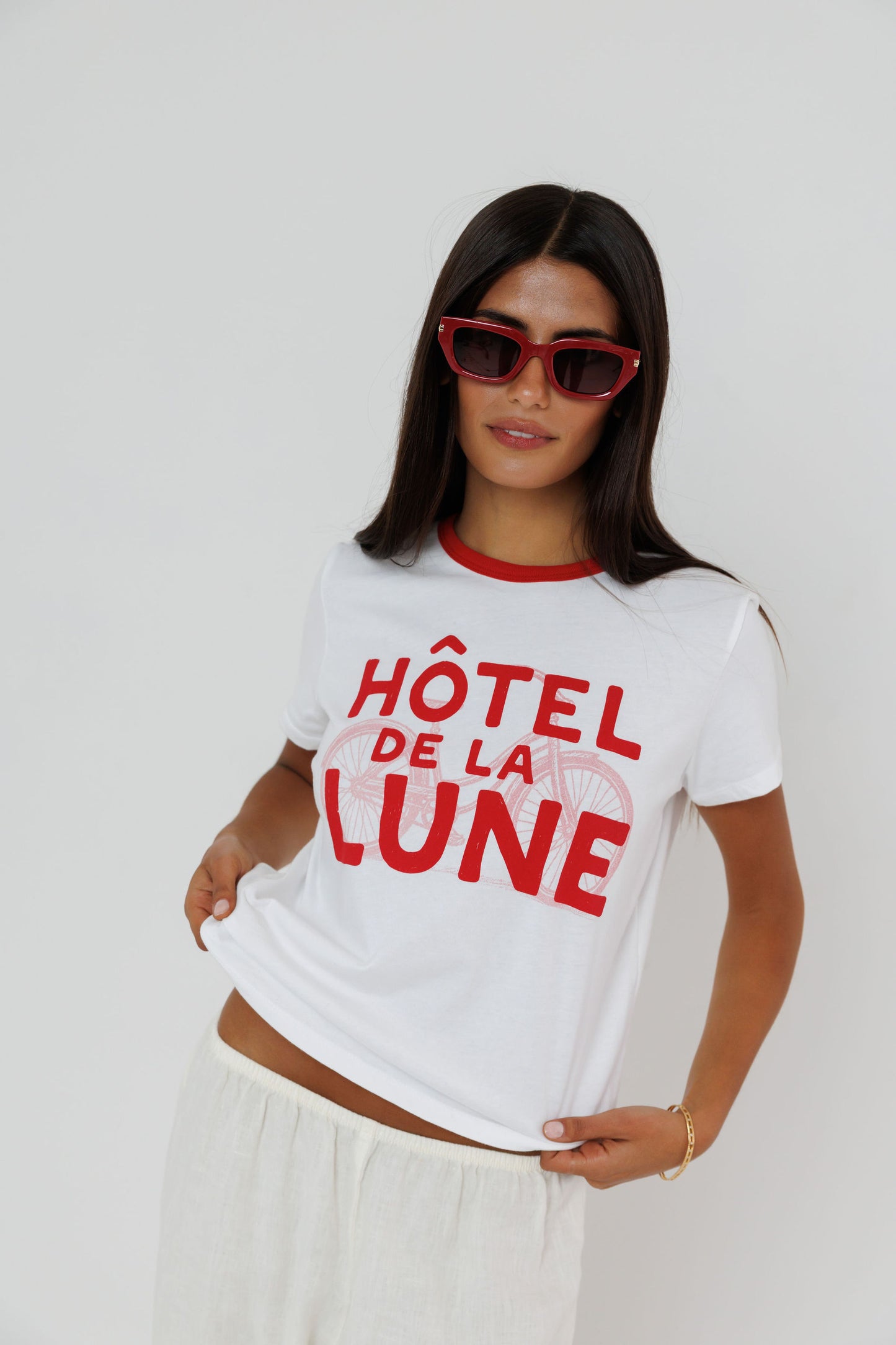 Hotel De La Lune - Ringer Tee