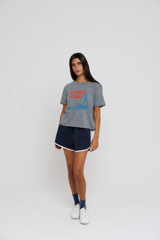 Great Lakes Sailboat - Everyday Tee